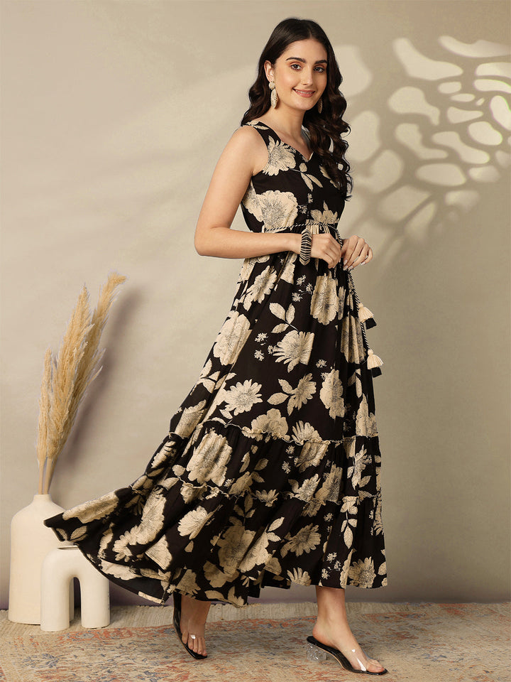 Cotton Calf Length Printed Flared Sleeveless Sweetheart Neck Dress