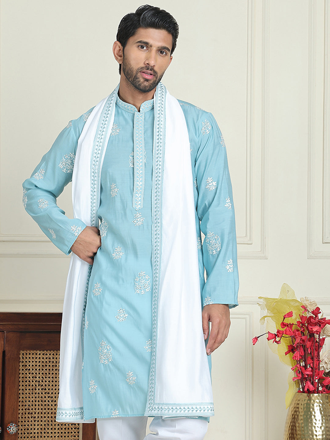 Embroidered Silk Blend Kurta With Contrast Dupatta