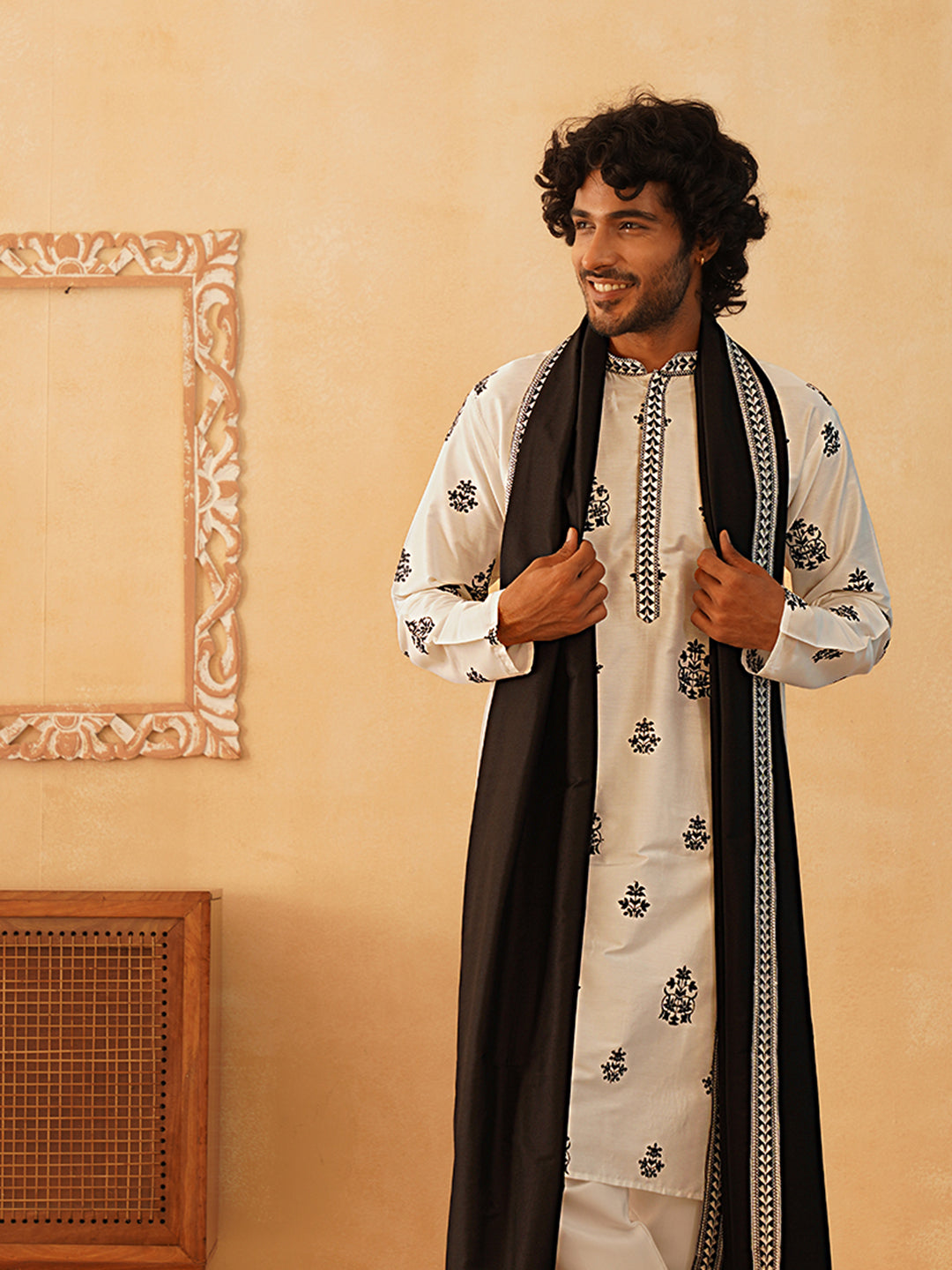 Embroidered Silk Blend Kurta With Contrast Dupatta