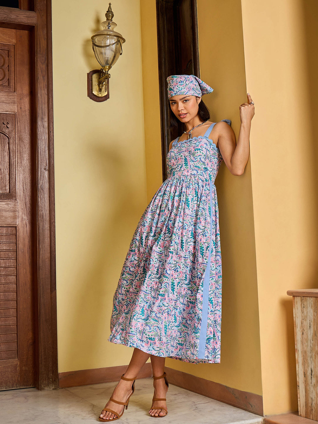 Women Paisley Strappy Tie-up Midi Dress