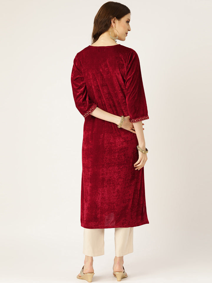 Zari Embroidery V-Slit Straight Velvet Kurta